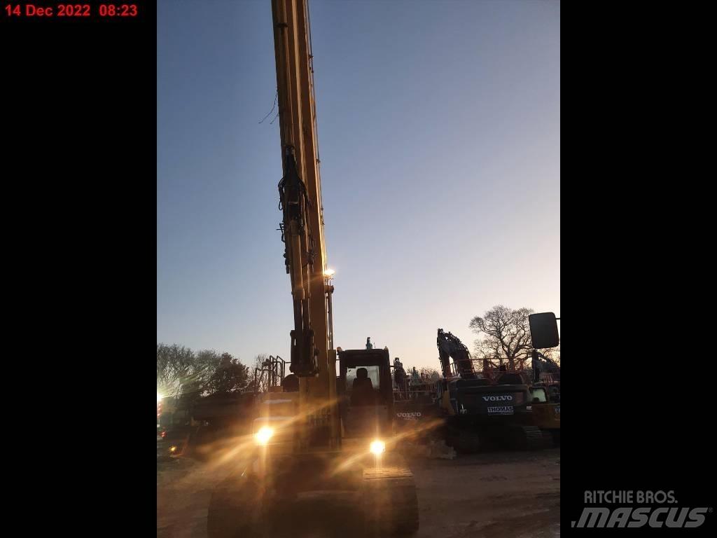 Komatsu PC210LC Uzun bomlu ekskavatörler