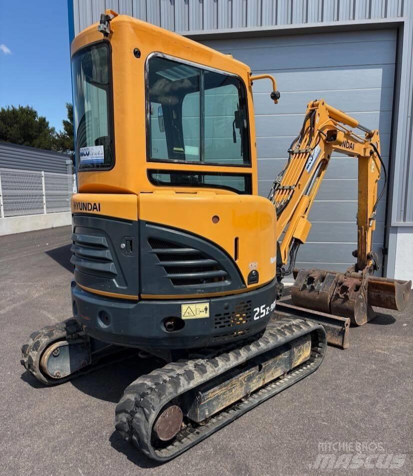 Hyundai R25Z-9 AK Mini ekskavatörler, 7 tona dek