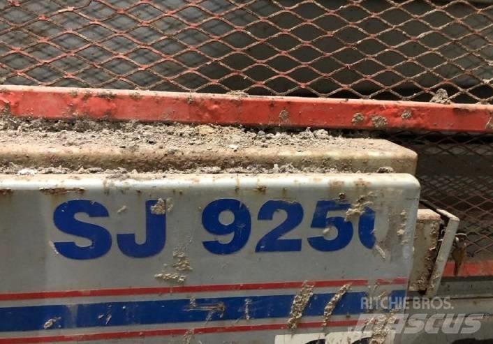 SkyJack SJ 9250 Makasli platformlar