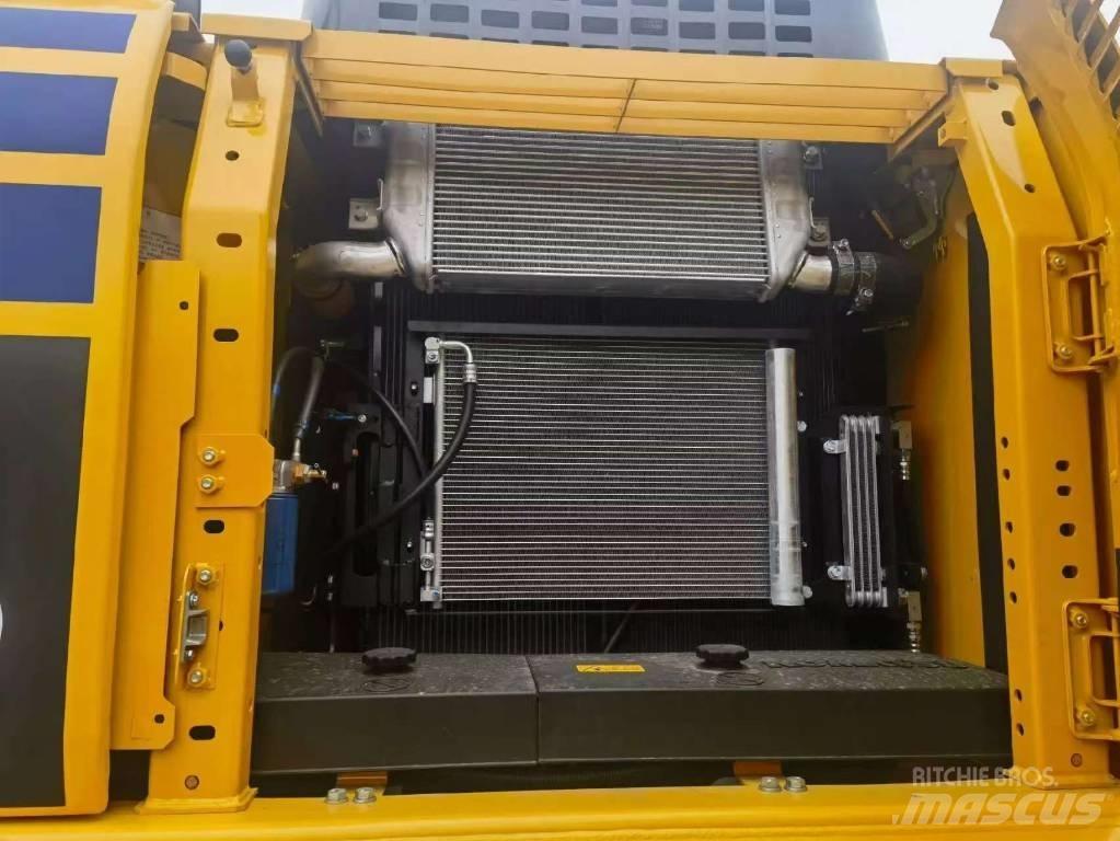 Komatsu PC 210 Paletli ekskavatörler