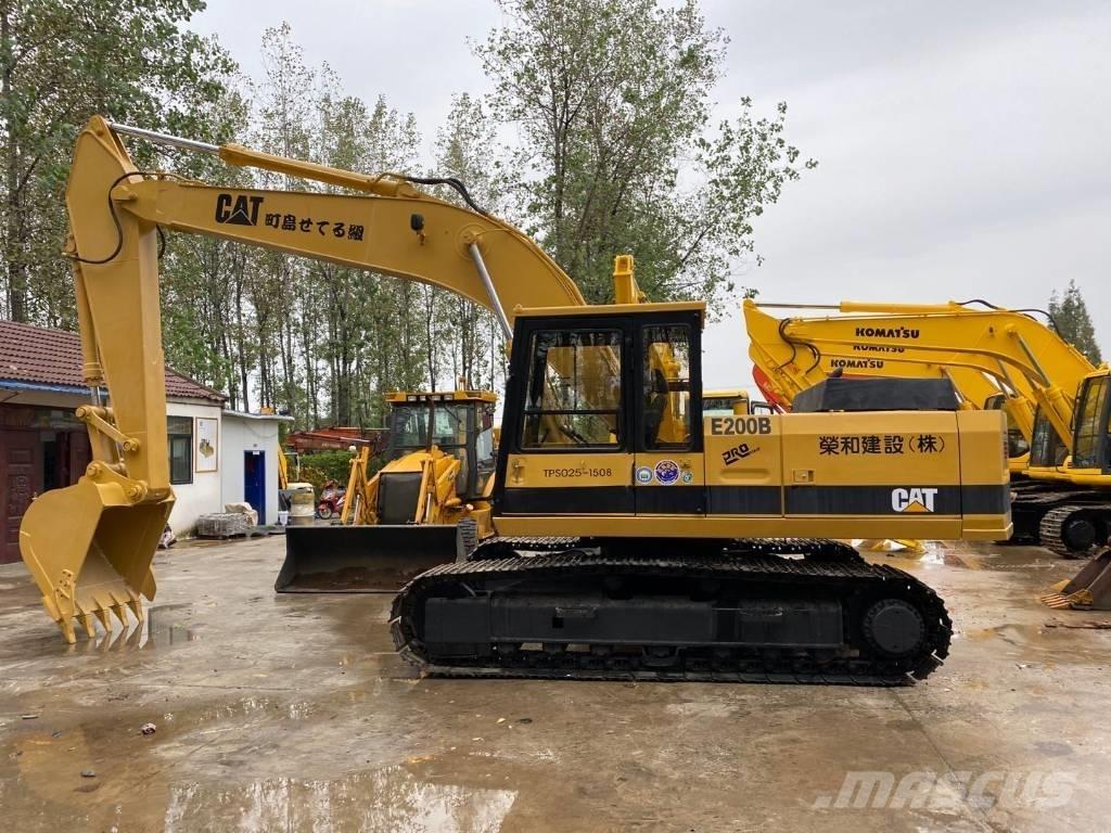 CAT E200B Paletli ekskavatörler