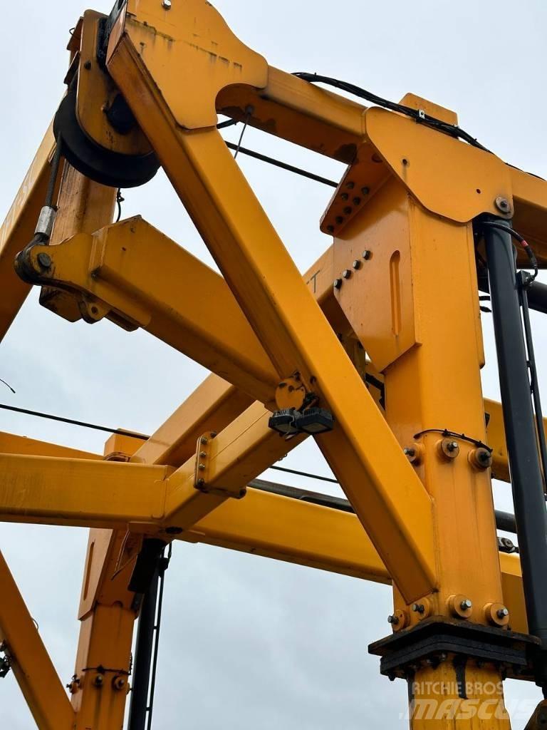 Combilift SC 3 T Reach stacker - konteyner forkliftleri