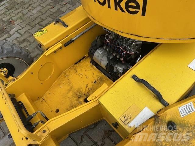 UpRight AB38N Körüklü personel platformları