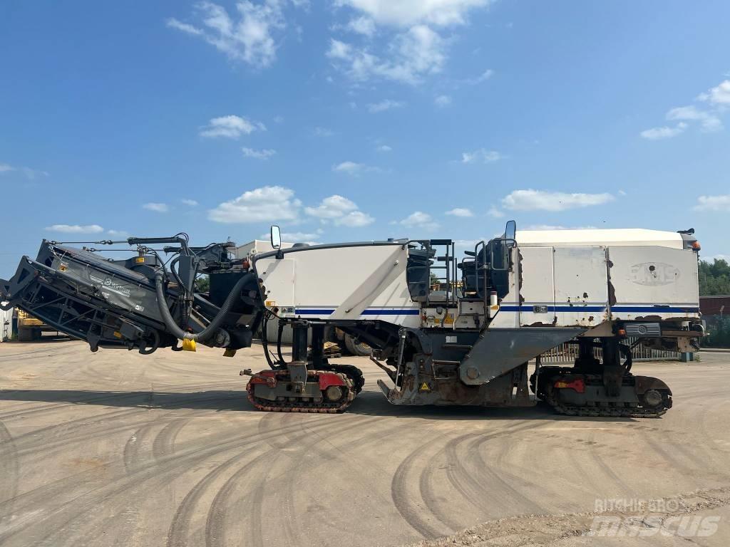 Wirtgen W 220 Asfalt kaziyicilar