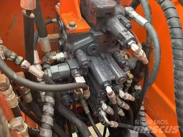 Doosan DH80 Paletli ekskavatörler