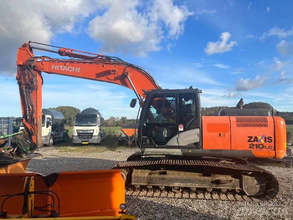 Hitachi ZX 210 Paletli ekskavatörler
