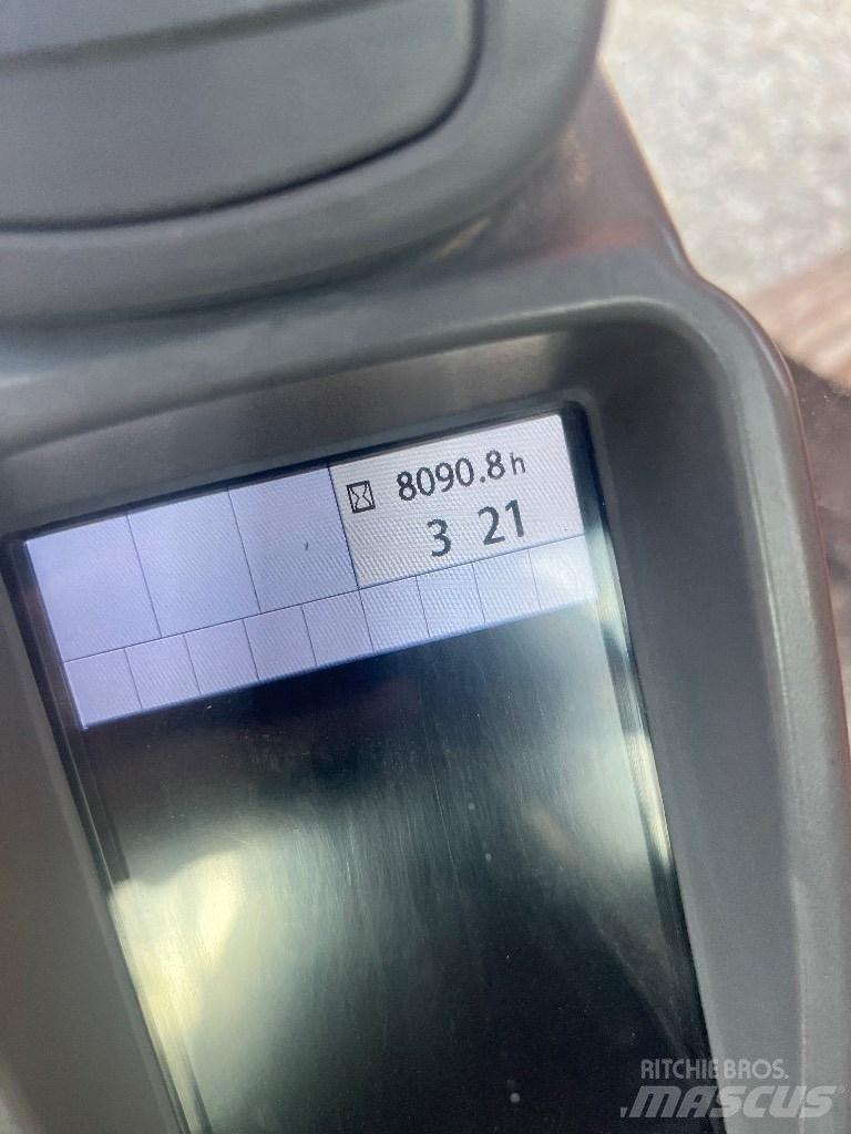 Hitachi ZX 210 Paletli ekskavatörler