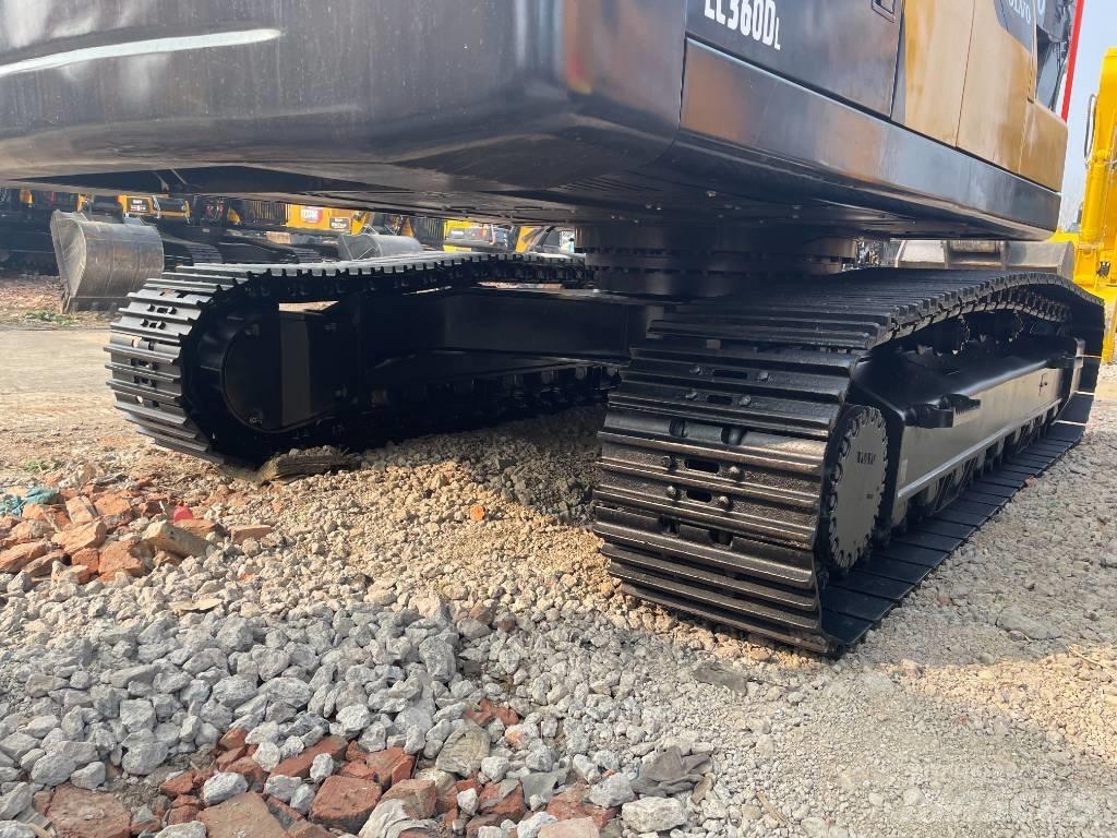 Volvo EC 360 Paletli ekskavatörler