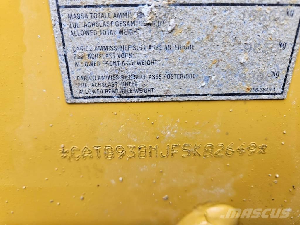 CAT 930 M Tekerlekli yükleyiciler