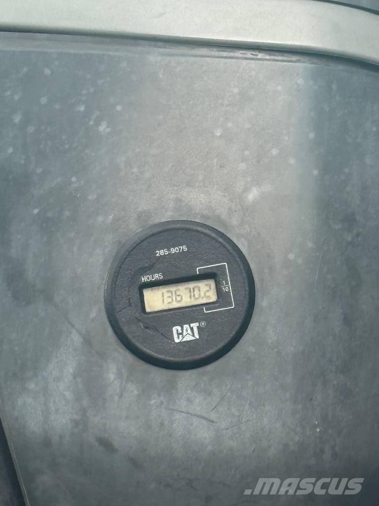 CAT M 325 D MH Lastik tekerli ekskavatörler