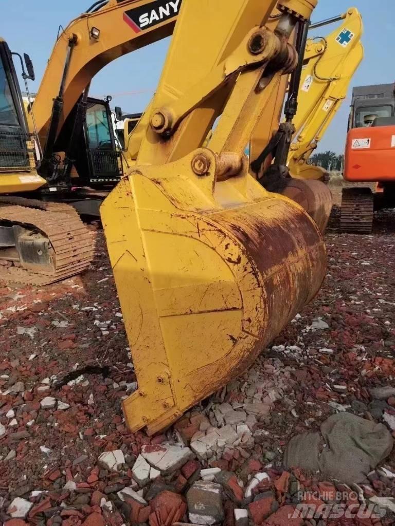 Komatsu PC 210 Paletli ekskavatörler