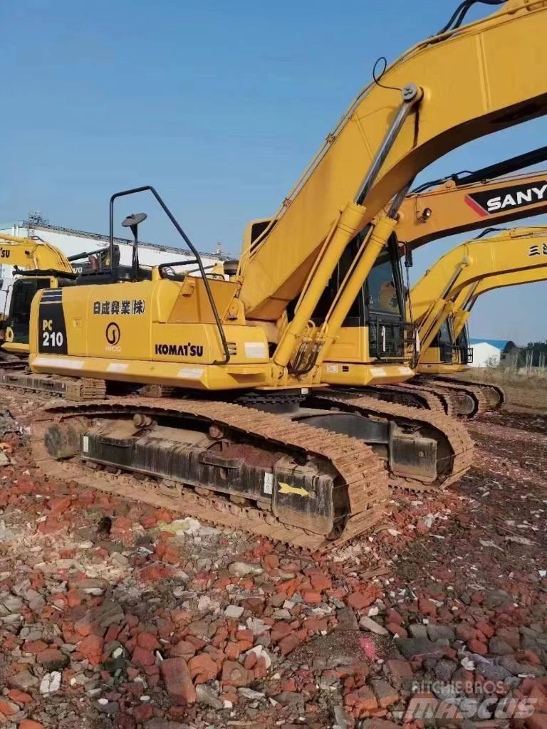 Komatsu PC 210 Paletli ekskavatörler