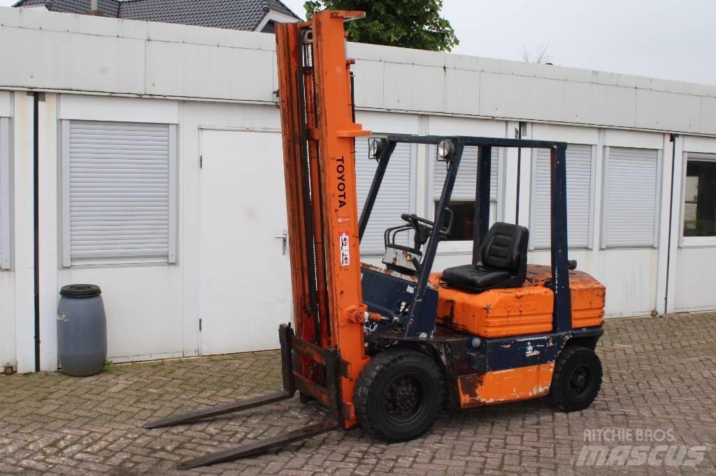 Toyota 5 FD 25 Dizel forkliftler