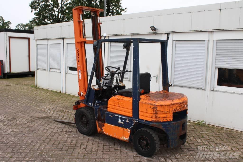 Toyota 5 FD 25 Dizel forkliftler