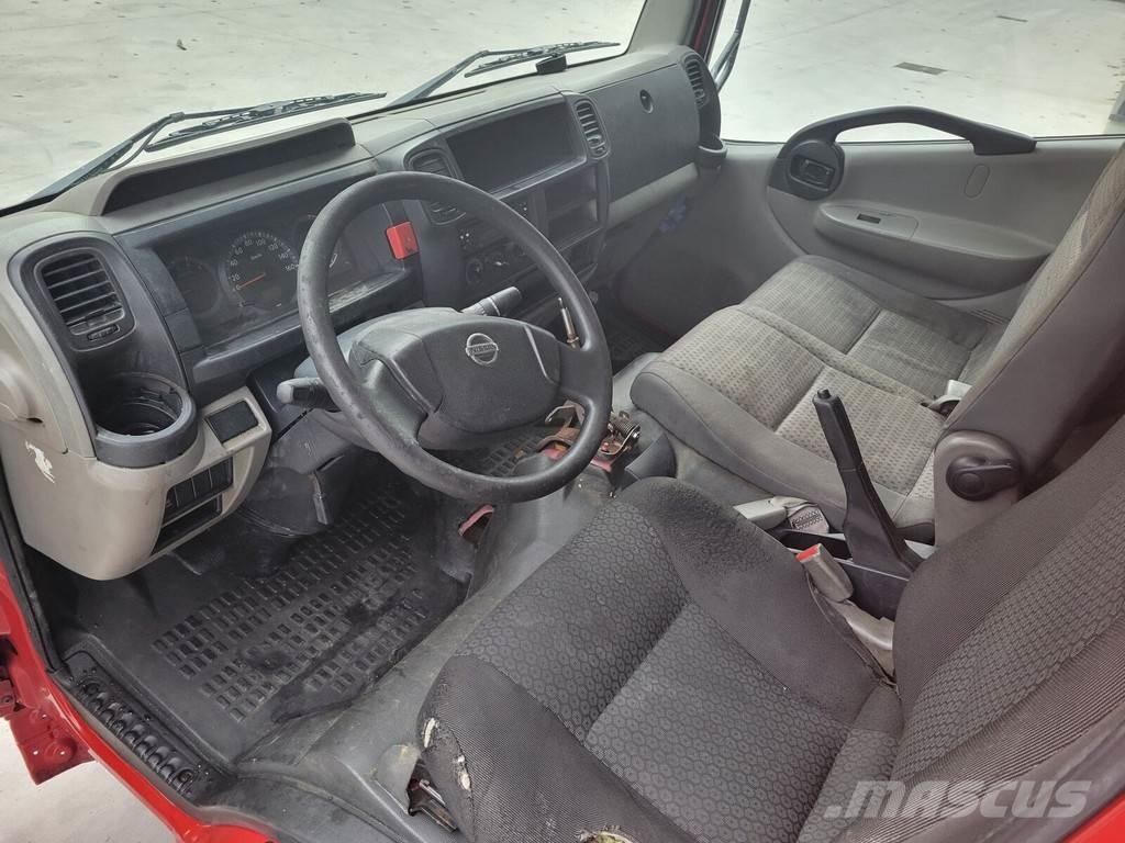 Nissan Cabstar Kabinler