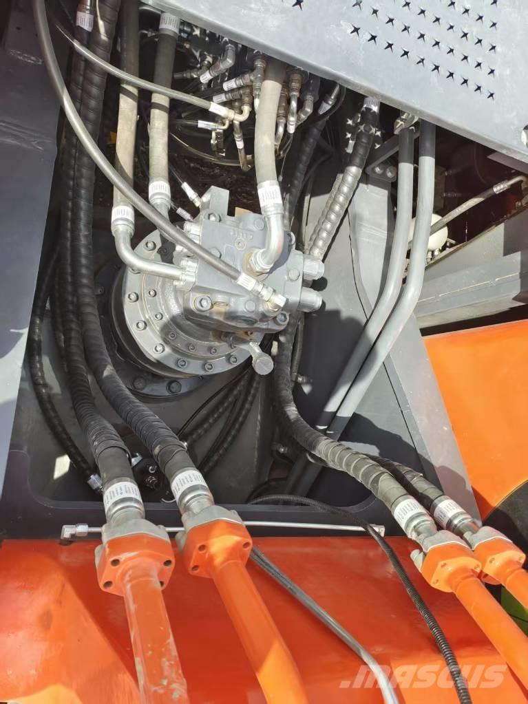 Doosan DX 300 LC-9C Paletli ekskavatörler