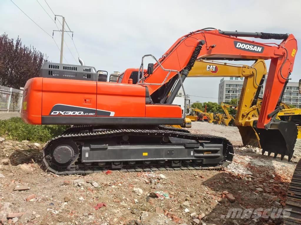 Doosan DX 300 LC-9C Paletli ekskavatörler