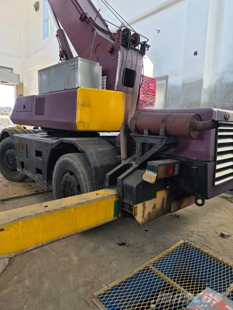 Kato MR 100 Arazi Tipi Vinçler (RT)