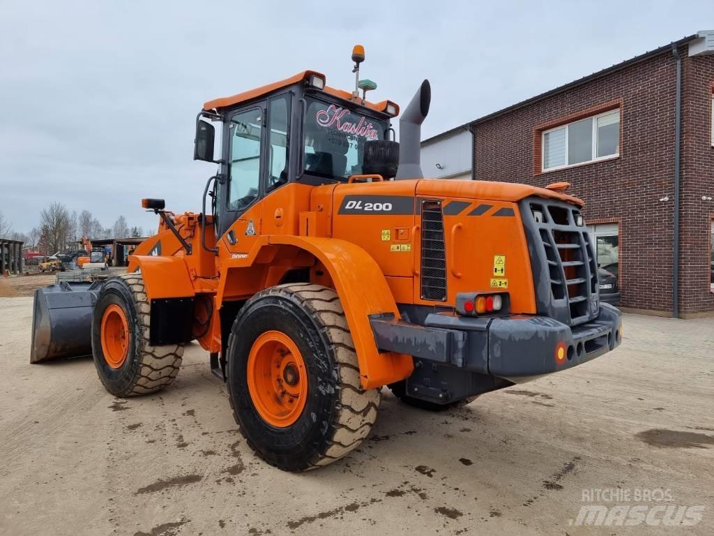 Doosan DL 200-3 Tekerlekli yükleyiciler