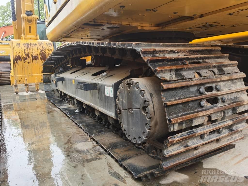 Komatsu PC 200-8 Paletli ekskavatörler