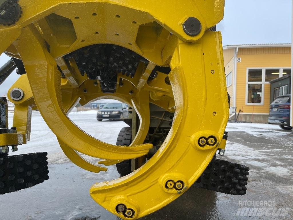 John Deere 758HD Agaç kesme robotlari