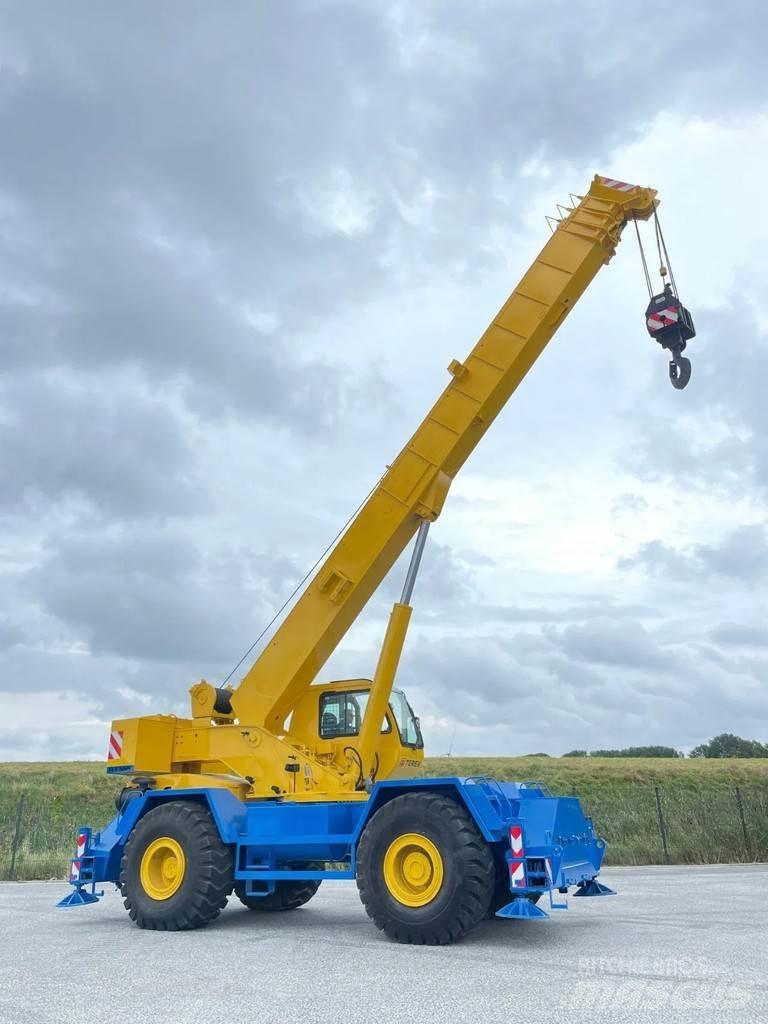 Terex RT555-1 Arazi Tipi Vinçler (RT)