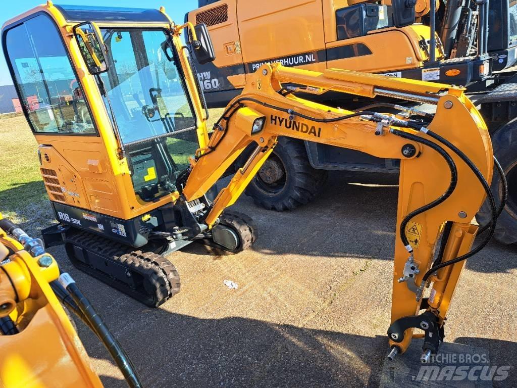 Hyundai R18-9AK Mini ekskavatörler, 7 tona dek