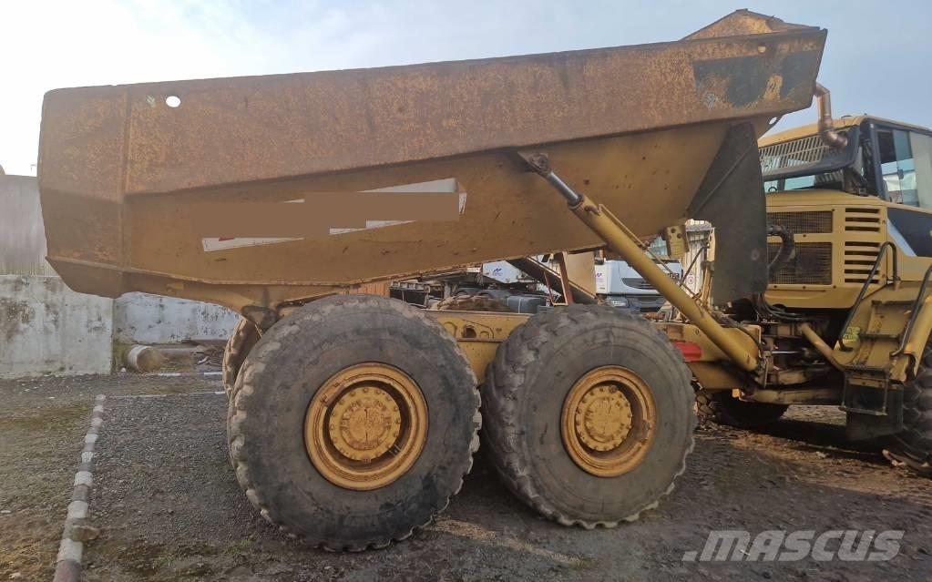 CAT 730 Belden kirma kaya kamyonu