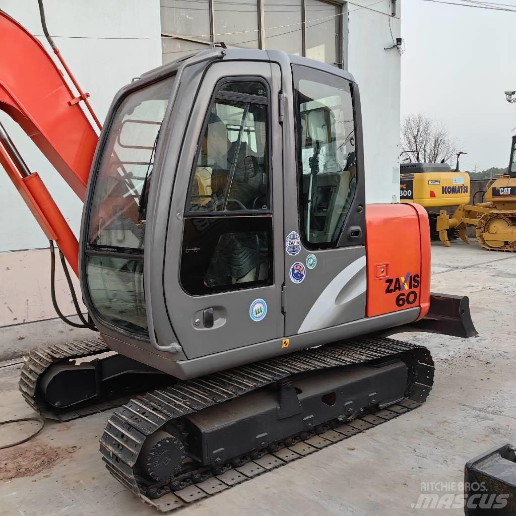 Hitachi ZX 60 Mini ekskavatörler, 7 tona dek