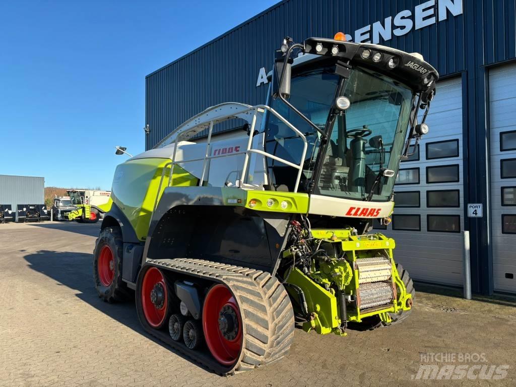 CLAAS Jaguar 960 4WD Kendi yürür silaj makinalari