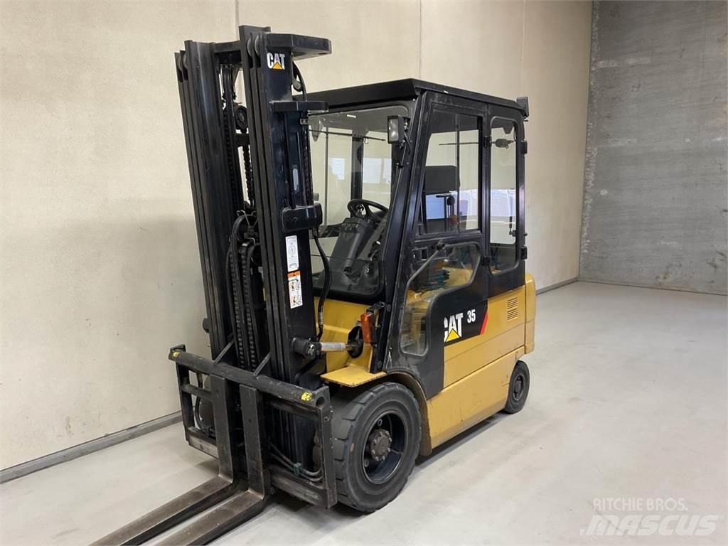 CAT EP35K-PAC Elektrikli forkliftler