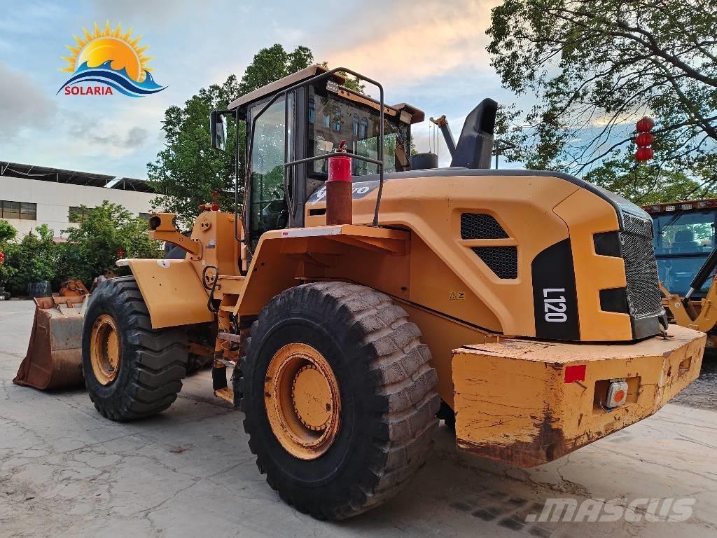 Volvo L 120 Tekerlekli yükleyiciler