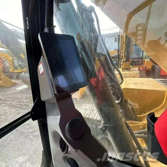 CAT 320 Paletli ekskavatörler