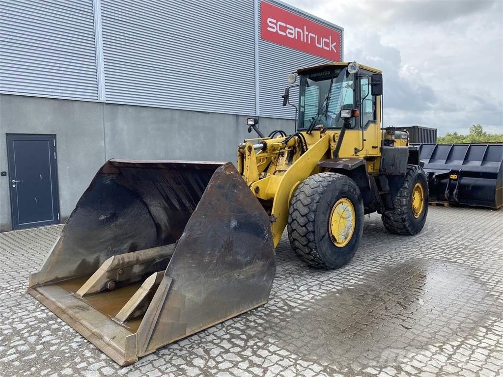 Komatsu WA270-3 Tekerlekli yükleyiciler