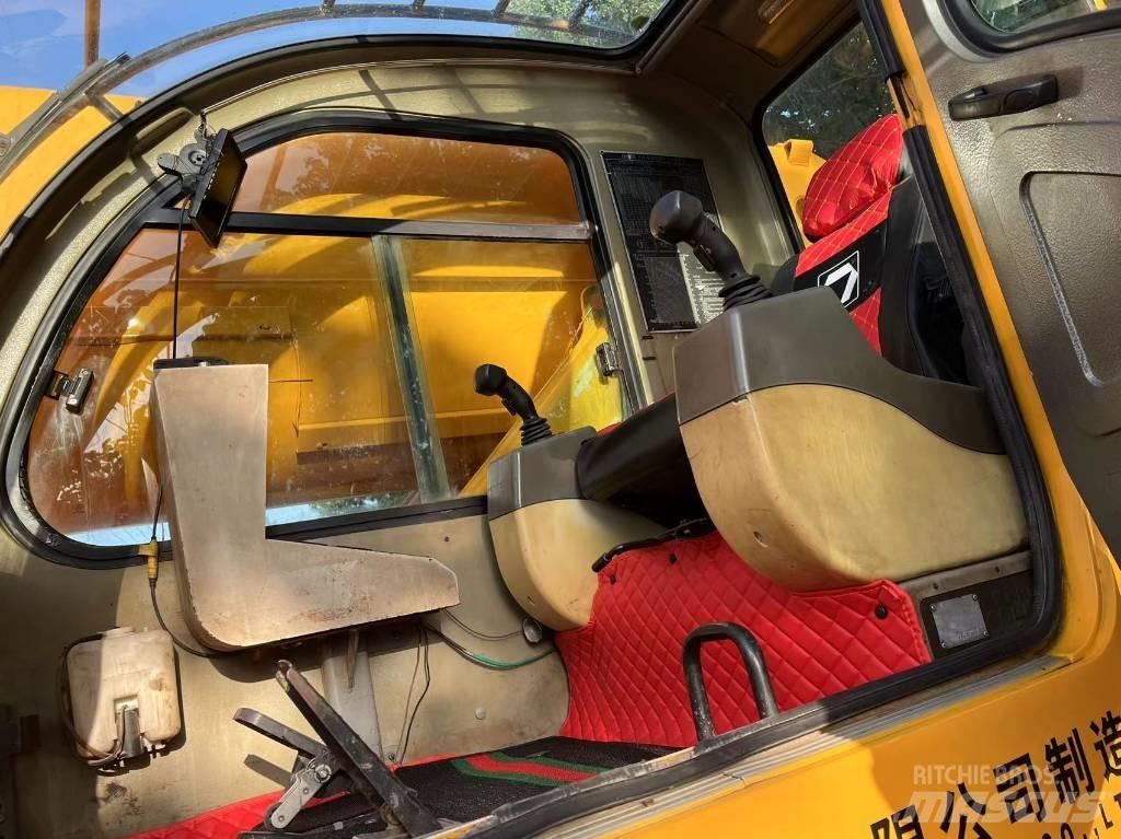 XCMG QY70KA Yol-Arazi Tipi Vinçler (AT)