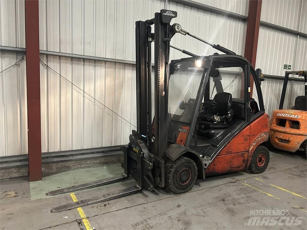 Linde H25T LPG'li forkliftler