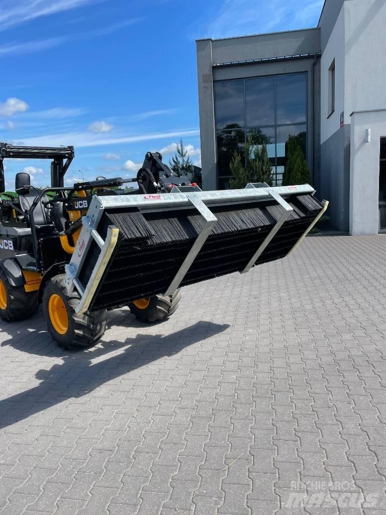 Fliegl Zamiatarka Diger tarim makinalari