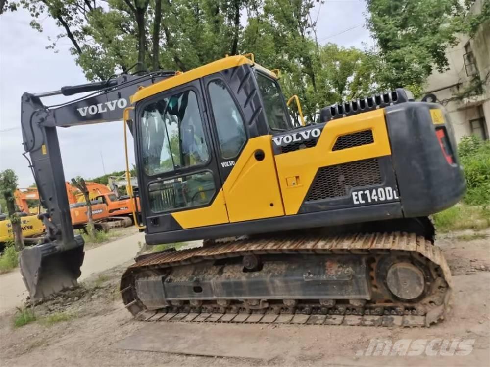 Volvo EC 210 D Paletli ekskavatörler