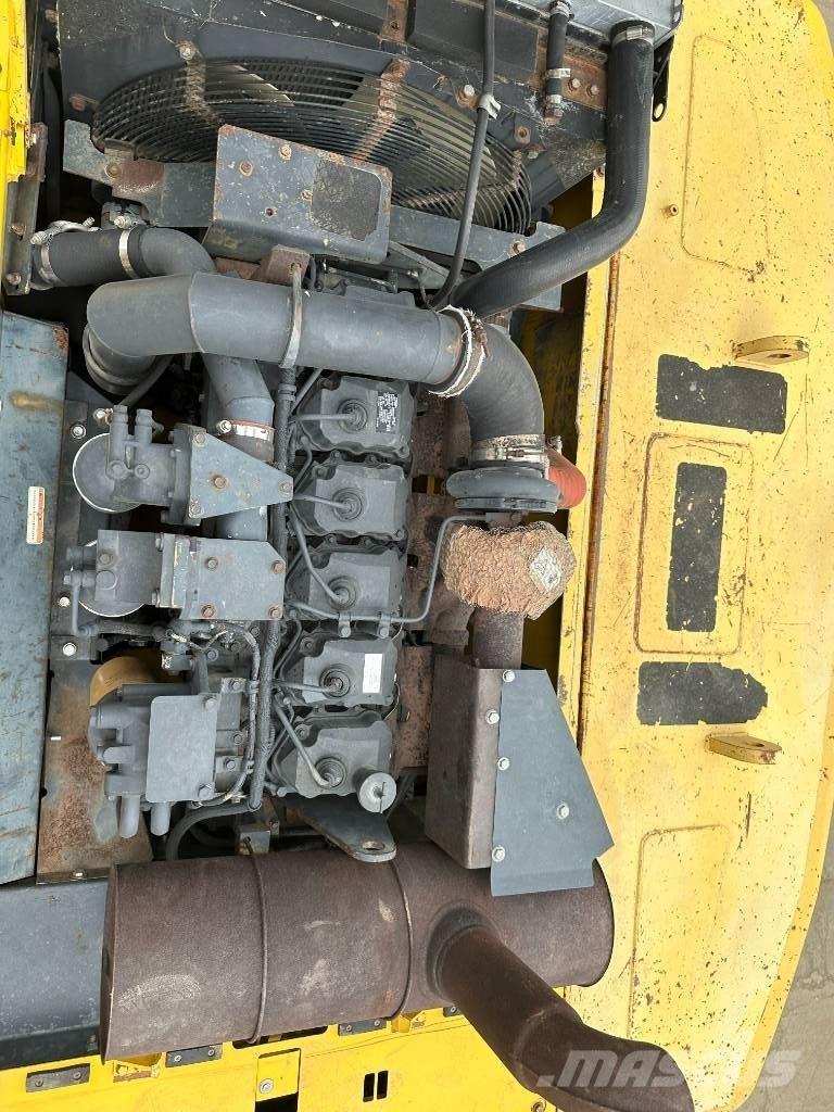 Komatsu PC 400-7 Paletli ekskavatörler