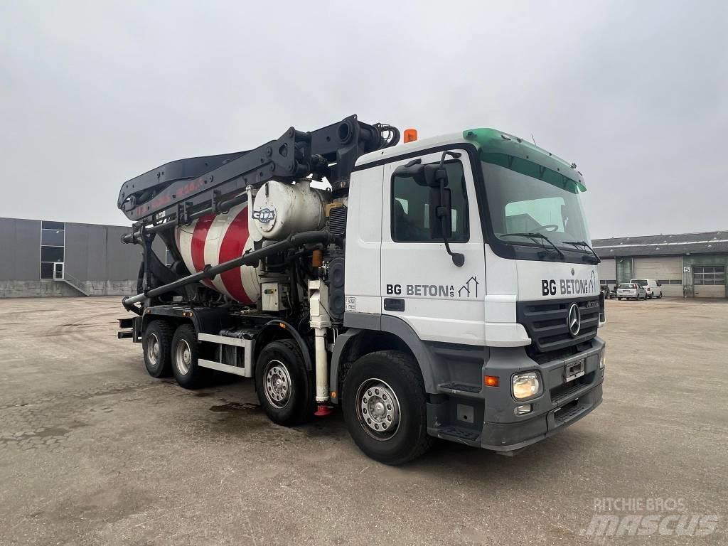 Mercedes-Benz 3244 Beton pompaları