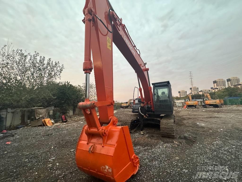 Hitachi ZX 200 Paletli ekskavatörler