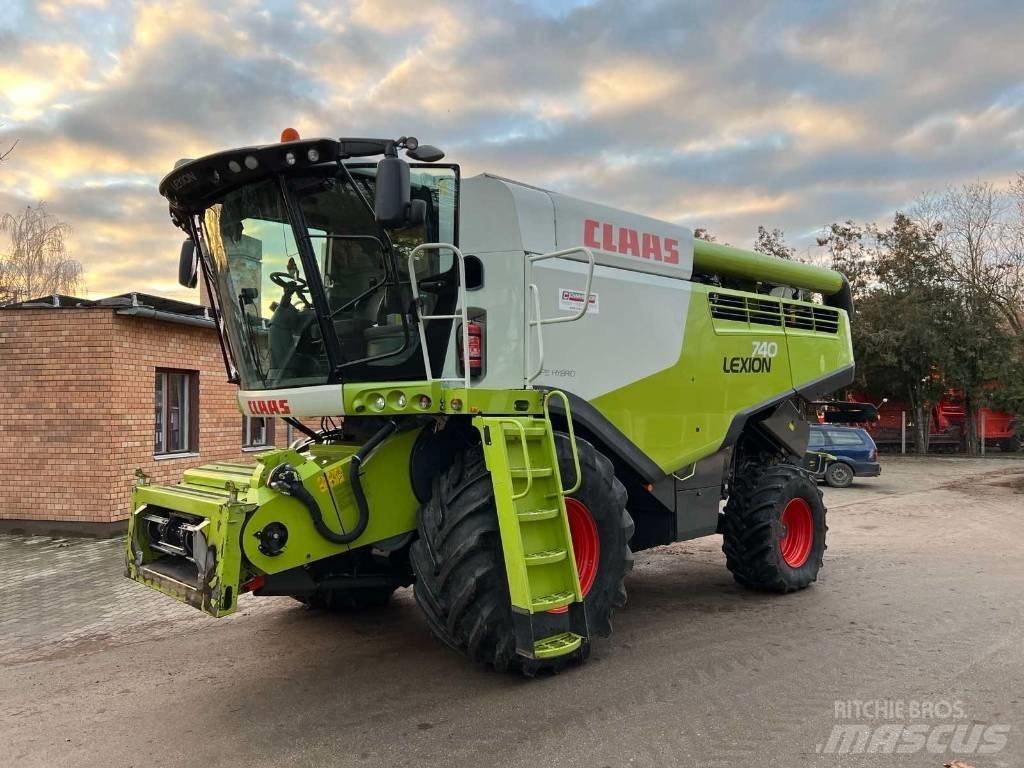CLAAS 740 Biçerdöverler