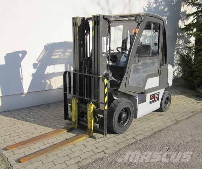 Nissan DX25LPG LPG'li forkliftler