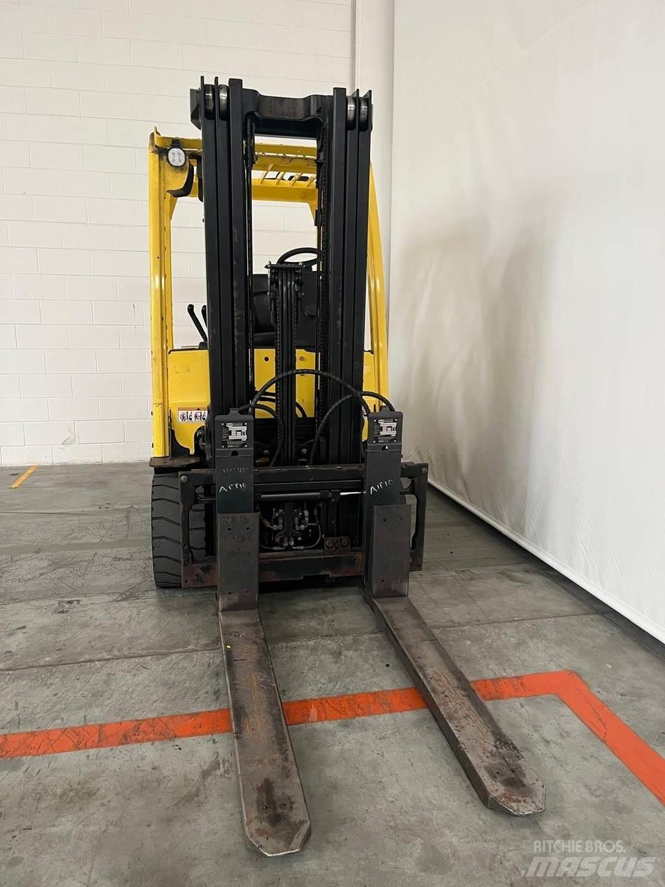 Hyster J3.0XN Elektrikli forkliftler