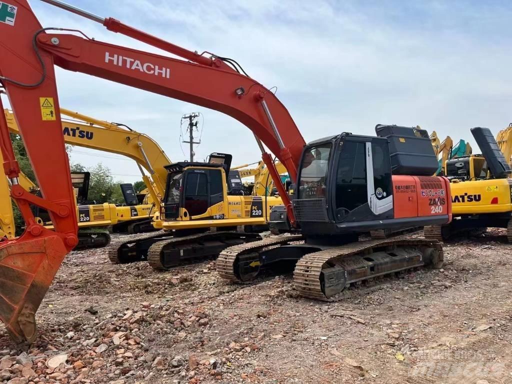 Hitachi ZX 240-3 Paletli ekskavatörler