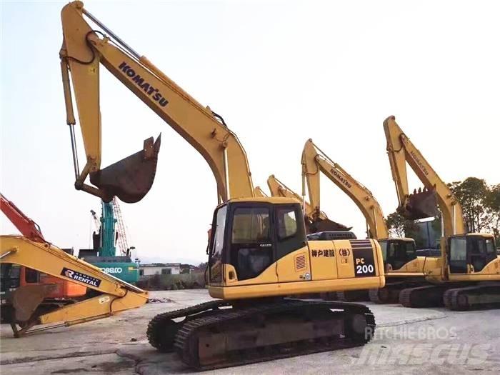 Komatsu PC 200-7 Paletli ekskavatörler