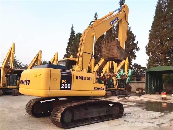Komatsu PC 200-7 Paletli ekskavatörler