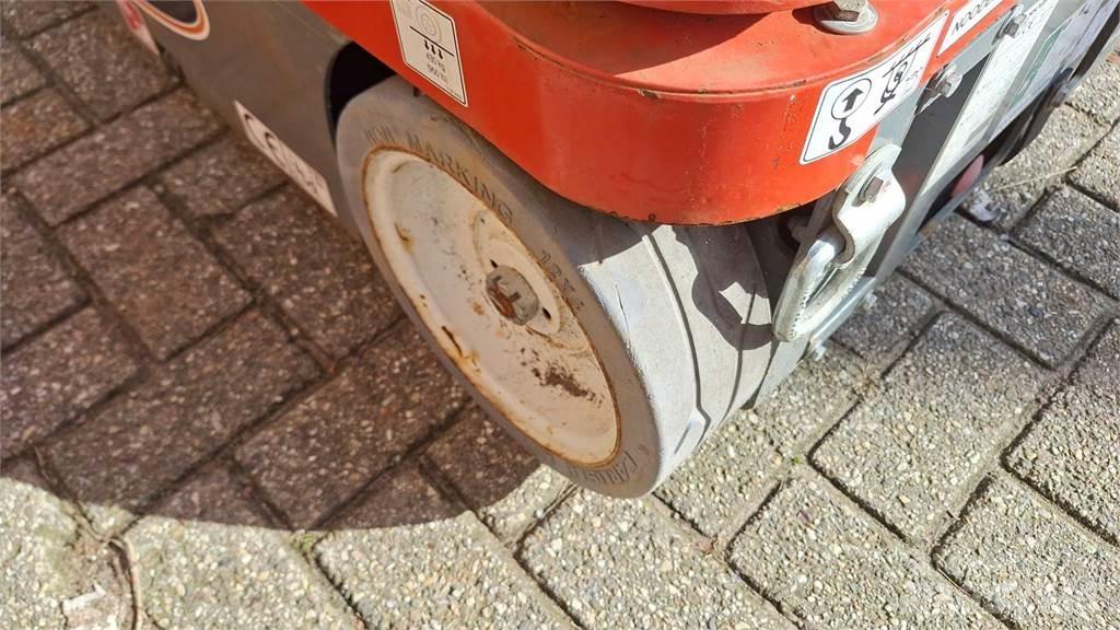 SkyJack SJ12 Diger lift ve platformlar