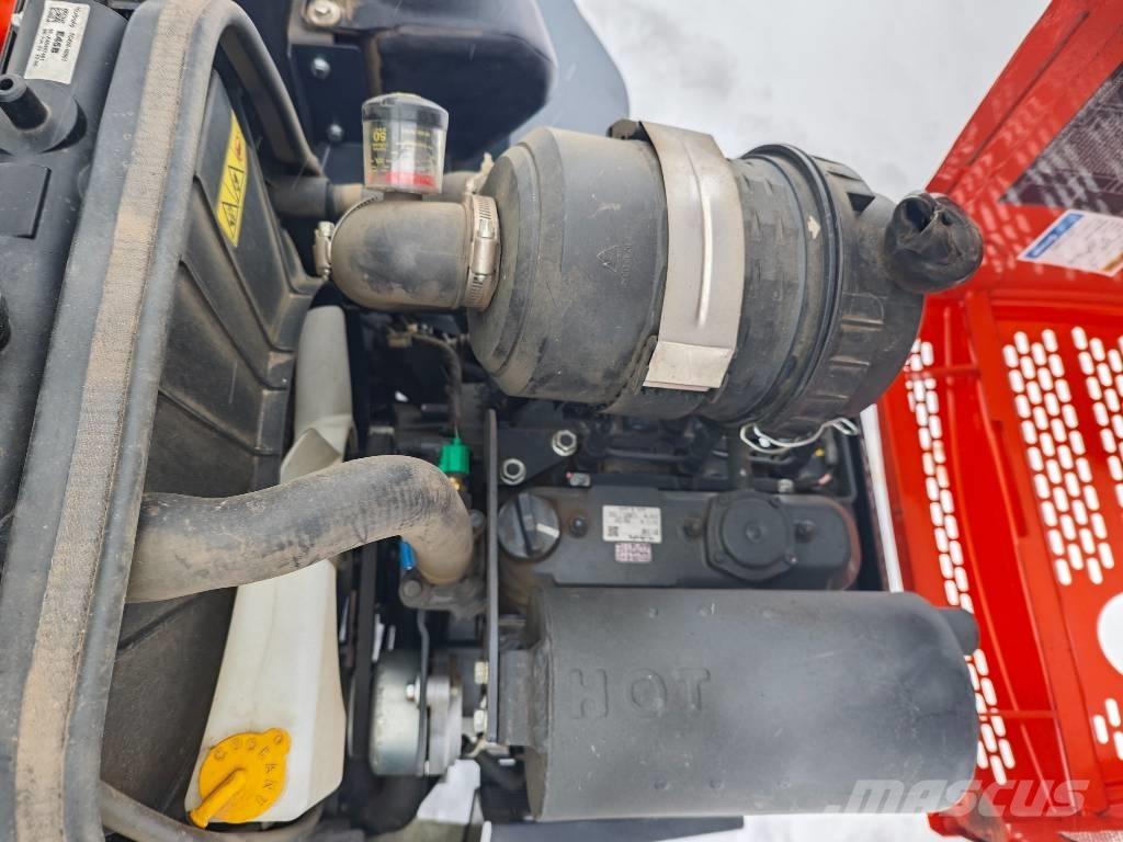 Kubota ZD 1211R Mobil çim biçme makineleri