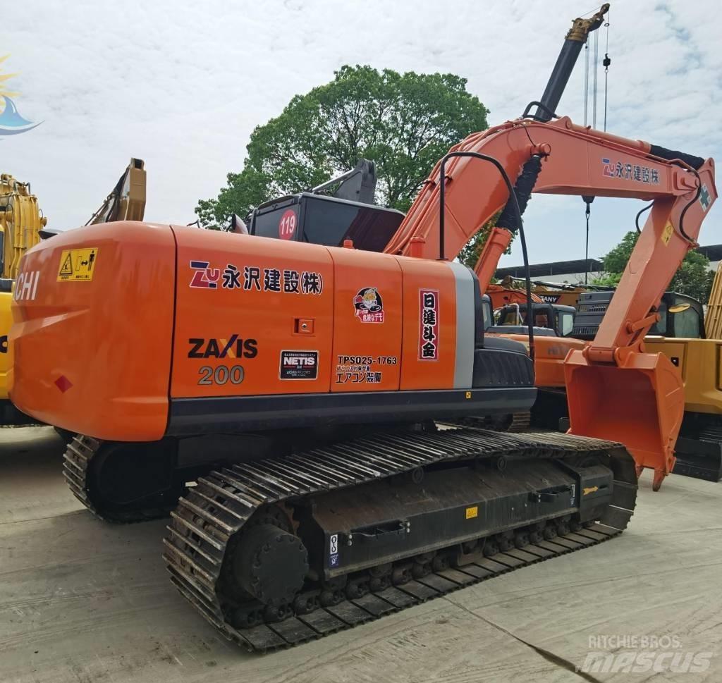 Hitachi ZX 200 Paletli ekskavatörler
